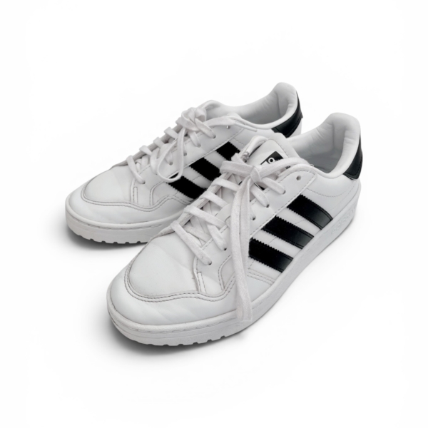 Adidas jalanõud. Suurus 37,5