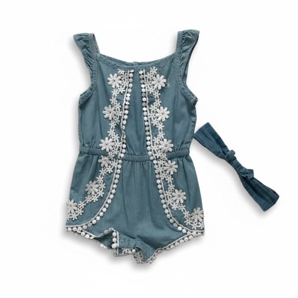 Calvin Klein jumpsuit. Suurus 92