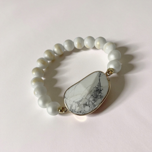 Hauliit ja tokarp käevõru