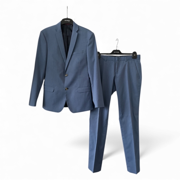 Monton ülikond. Suurus 46